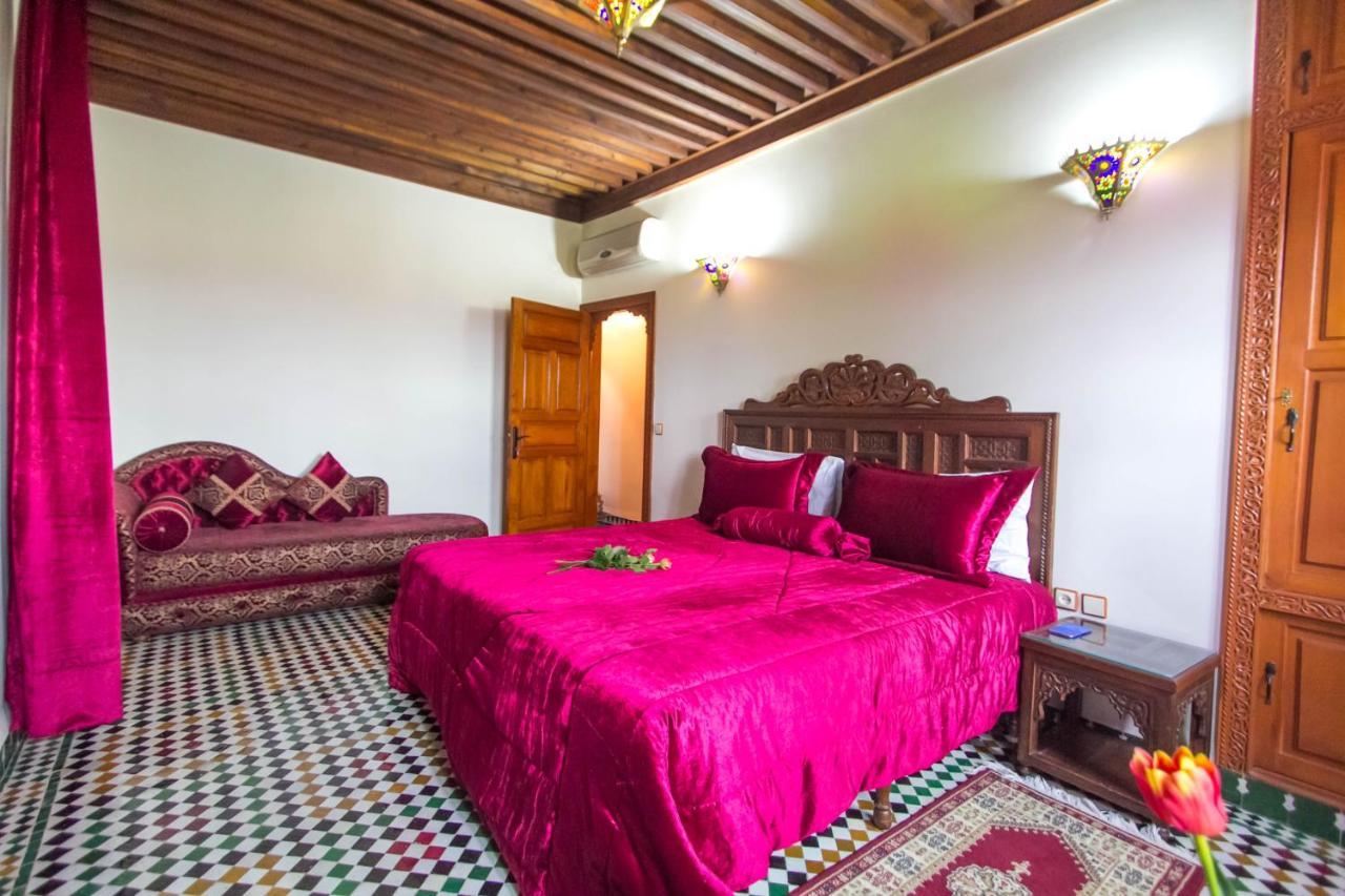 Riad Les Oudayas Fez Buitenkant foto
