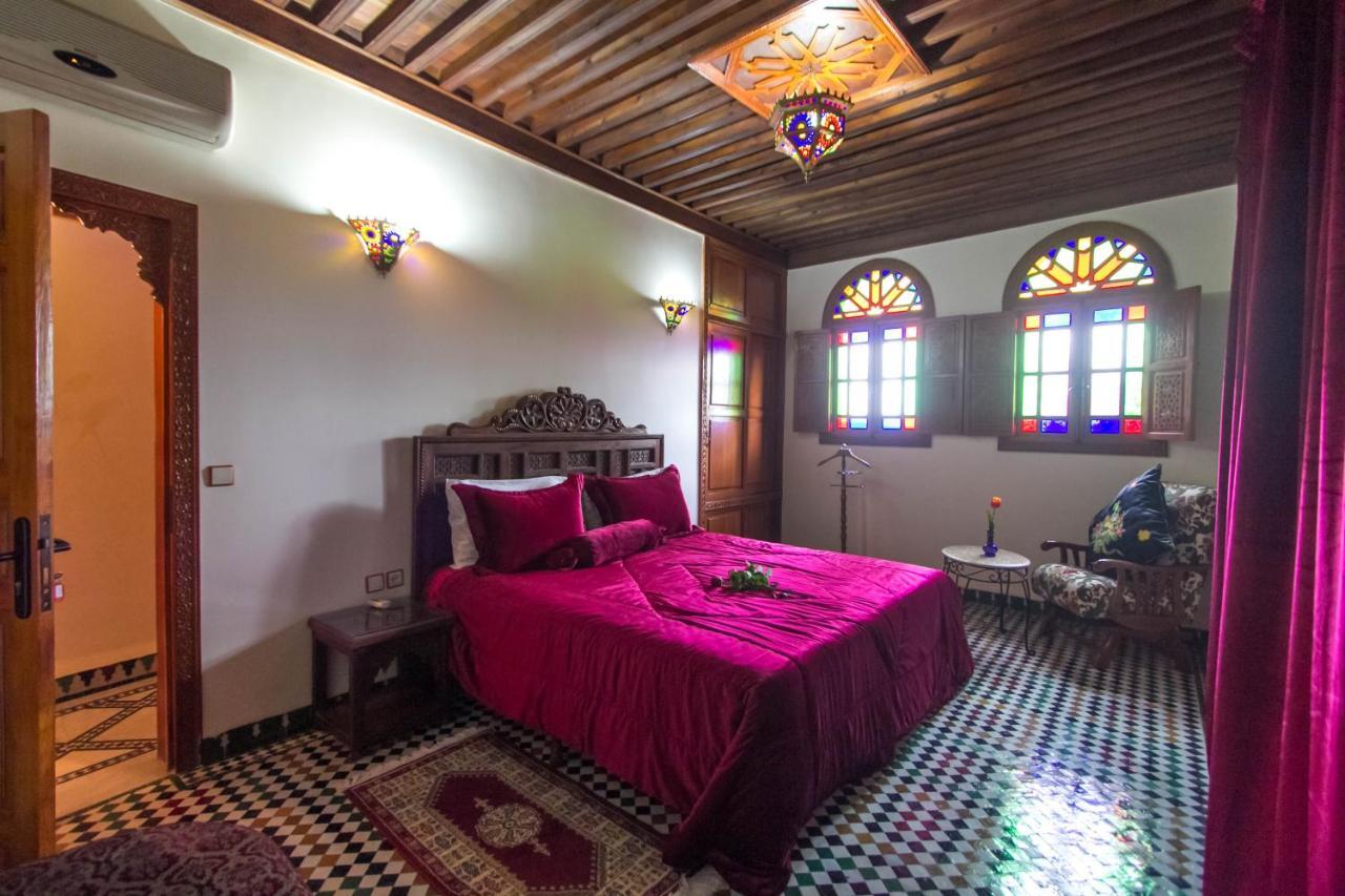 Riad Les Oudayas Fez Buitenkant foto